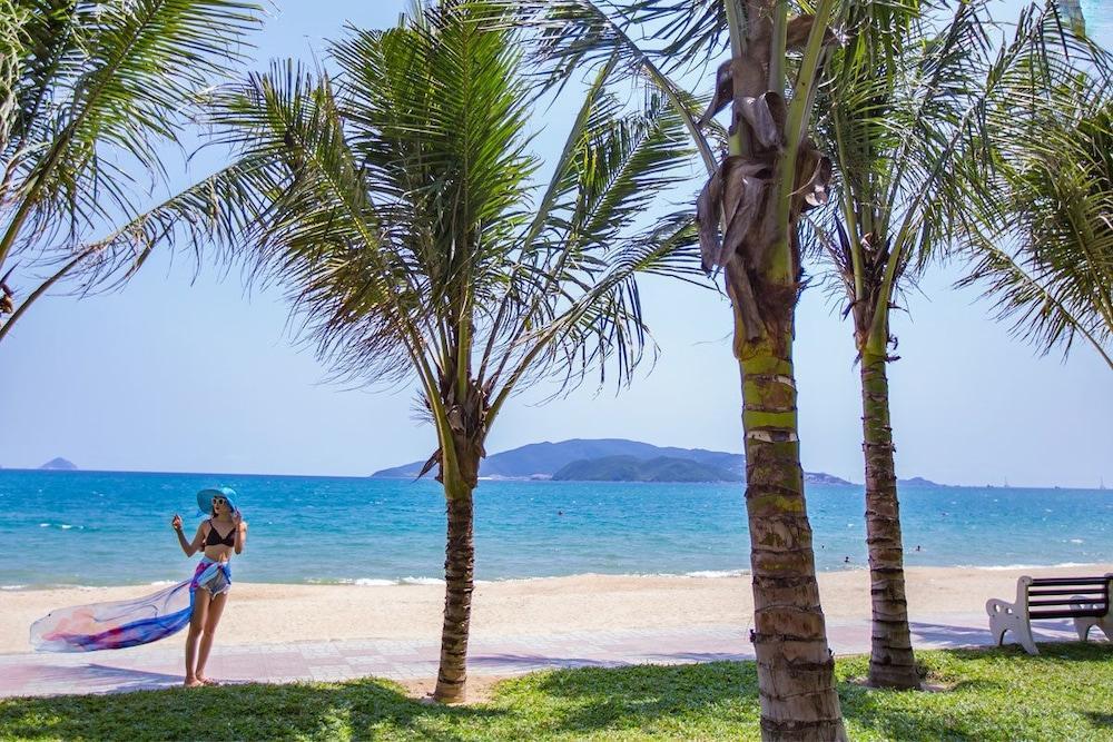 Yasaka Saigon Nha Trang Hotel & Spa Extérieur photo