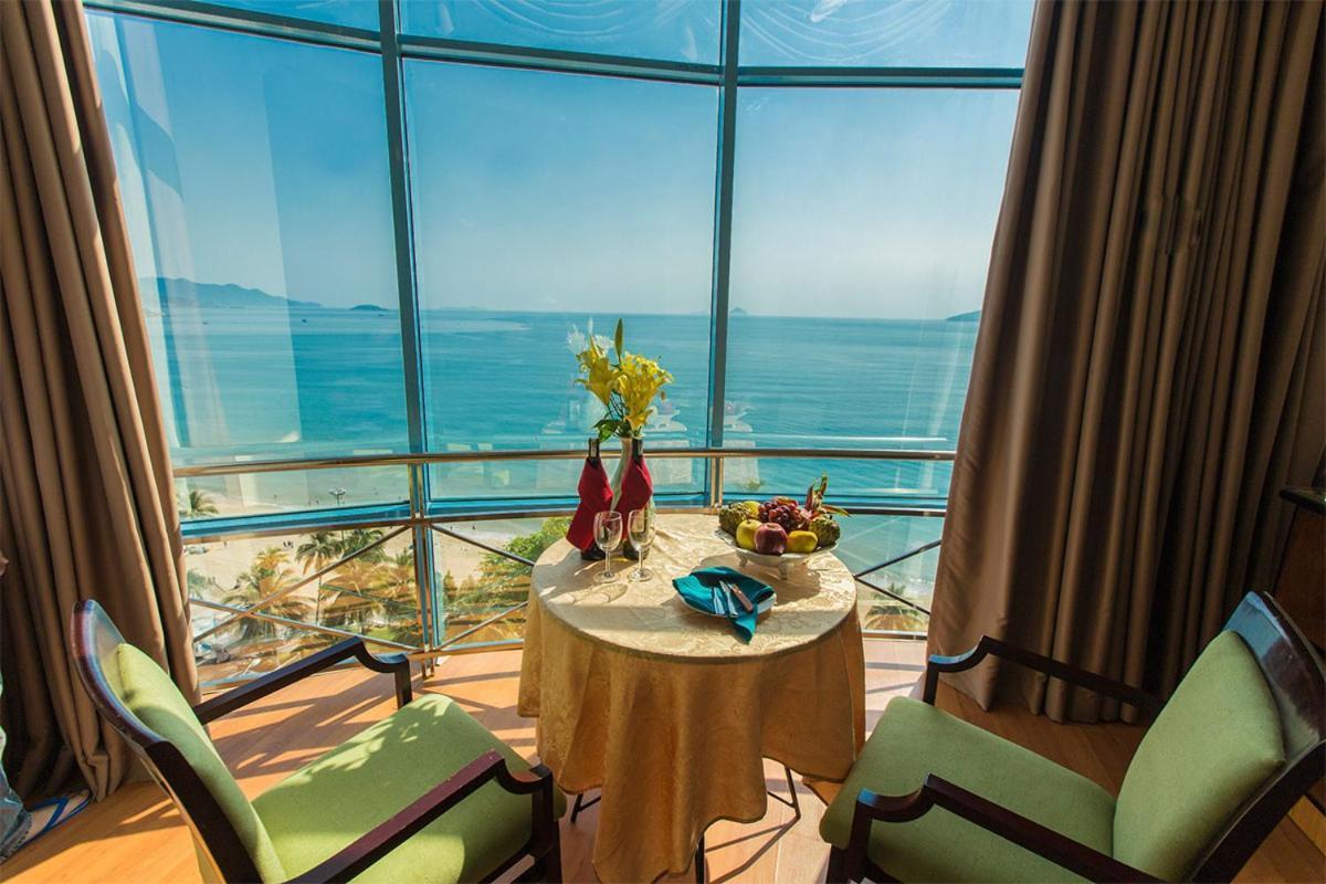 Yasaka Saigon Nha Trang Hotel & Spa Extérieur photo