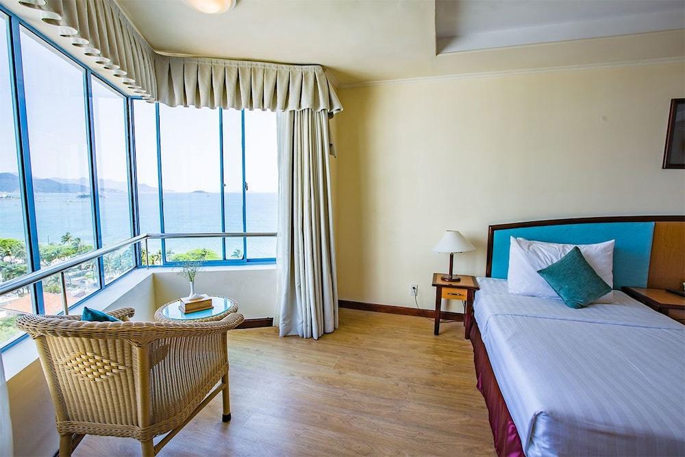 Yasaka Saigon Nha Trang Hotel & Spa Extérieur photo