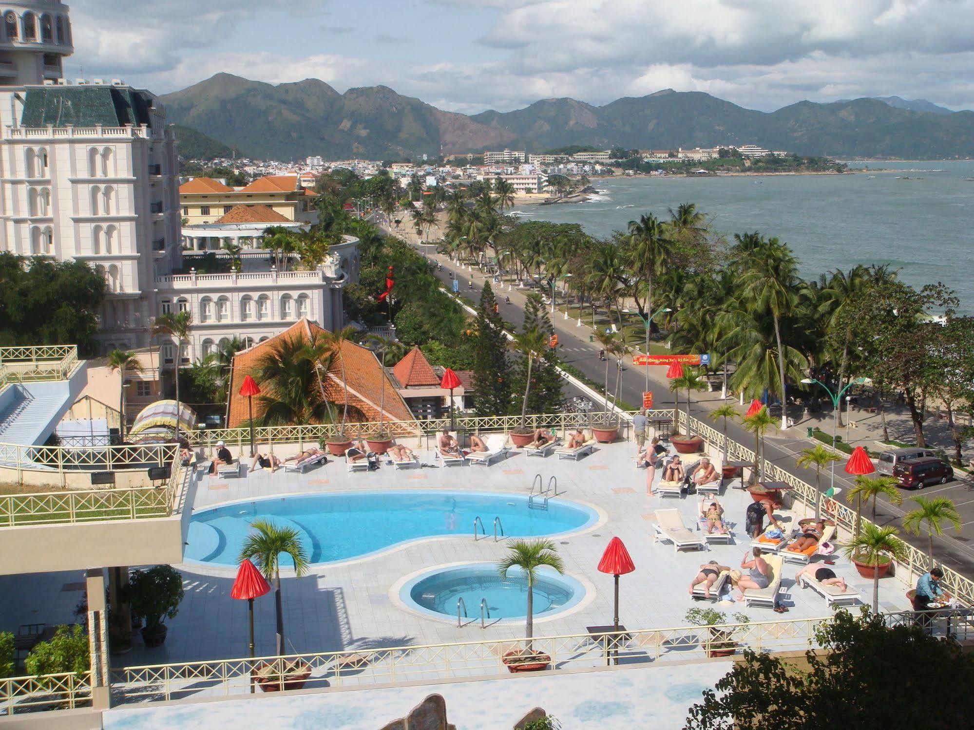Yasaka Saigon Nha Trang Hotel & Spa Extérieur photo