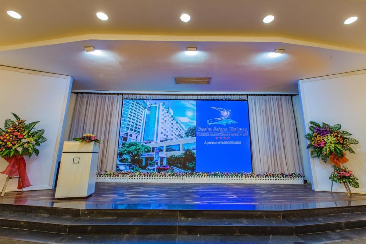 Yasaka Saigon Nha Trang Hotel & Spa Extérieur photo