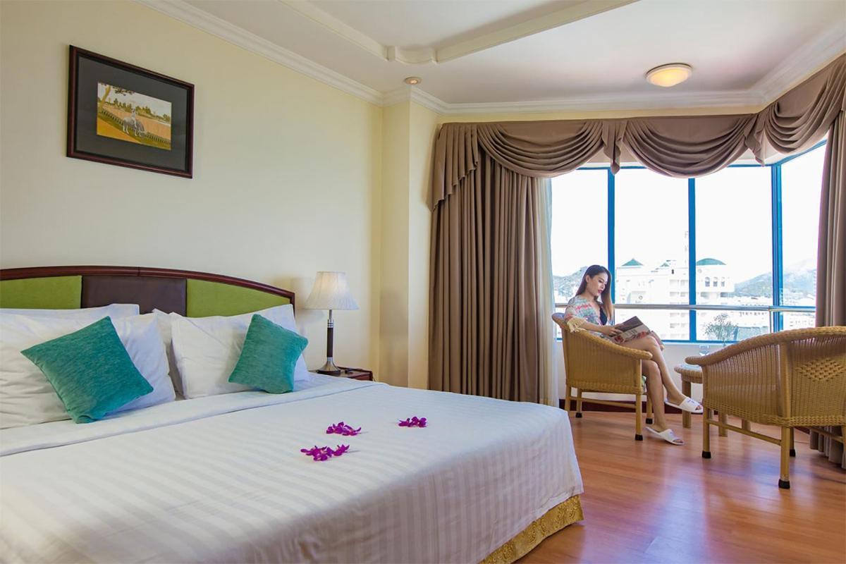 Yasaka Saigon Nha Trang Hotel & Spa Extérieur photo